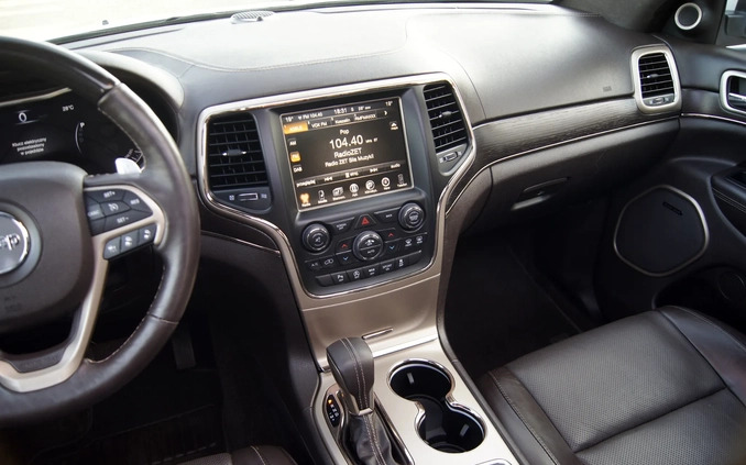Jeep Grand Cherokee cena 129150 przebieg: 128104, rok produkcji 2016 z Chocianów małe 781
